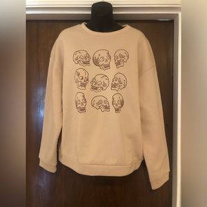 Skull Sweatshirt - size L